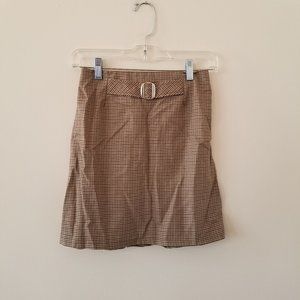 Girls size 12 Houndstooth skirt